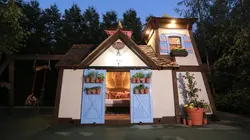 Cabane Fever S01E06 La maison suspendue