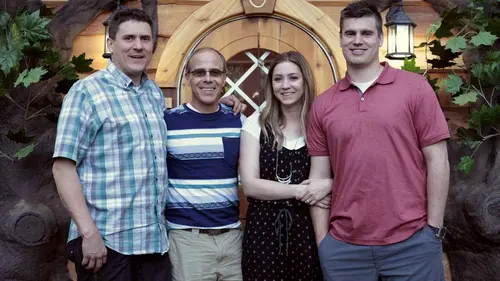 Cabane Fever S01E08 Le train fantôme