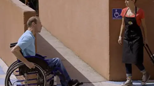 Plus belle la vie ensemble E14 Chaises musicales