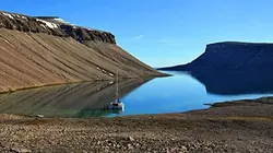 Visuel de Polar Sea 360°, le guide du voyageur inter-arctique