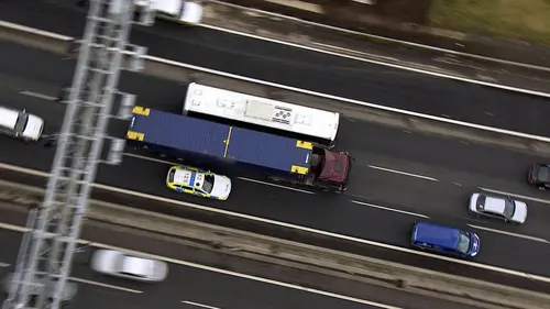 Police de l'autoroute S07E01 Trouble à l'ordre public