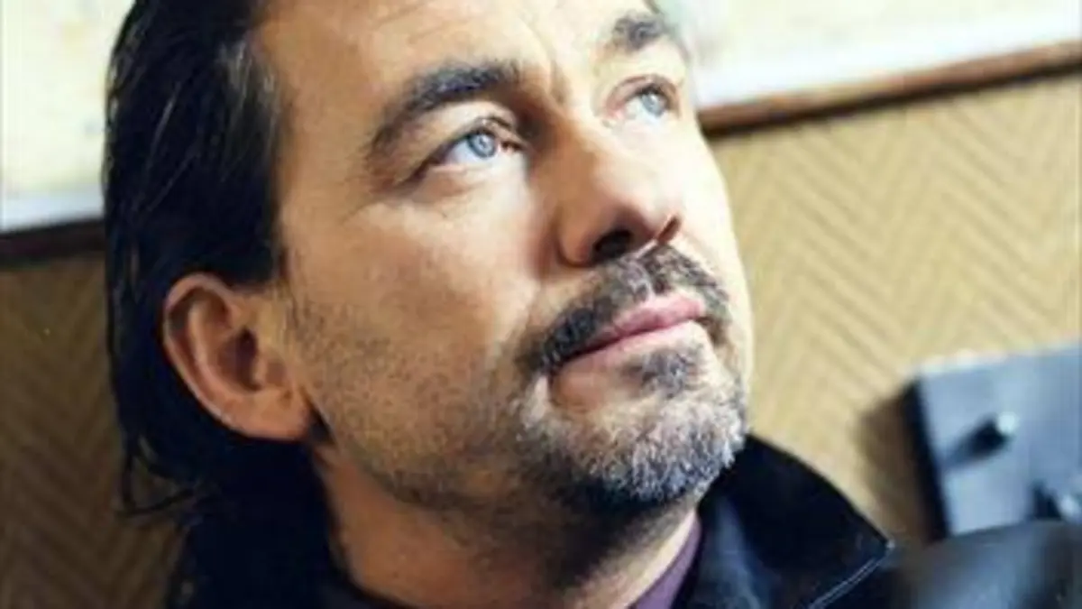 Police district S01E01 Zone occupée