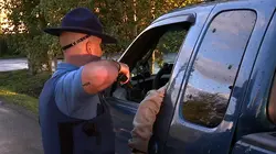 Police en Alaska S05E01 Trainée de sang