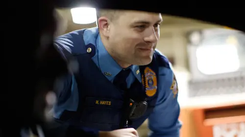 Alaska State Troopers S05E06 Ours et voleurs