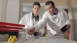 Visuel de Police scientifique