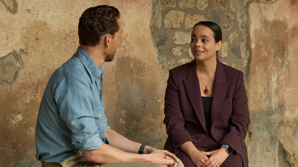 Pompéi: Tom Hiddleston remonte le temps Eruption