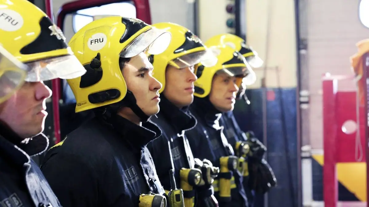 Pompiers de Londres S01E02 En première ligne