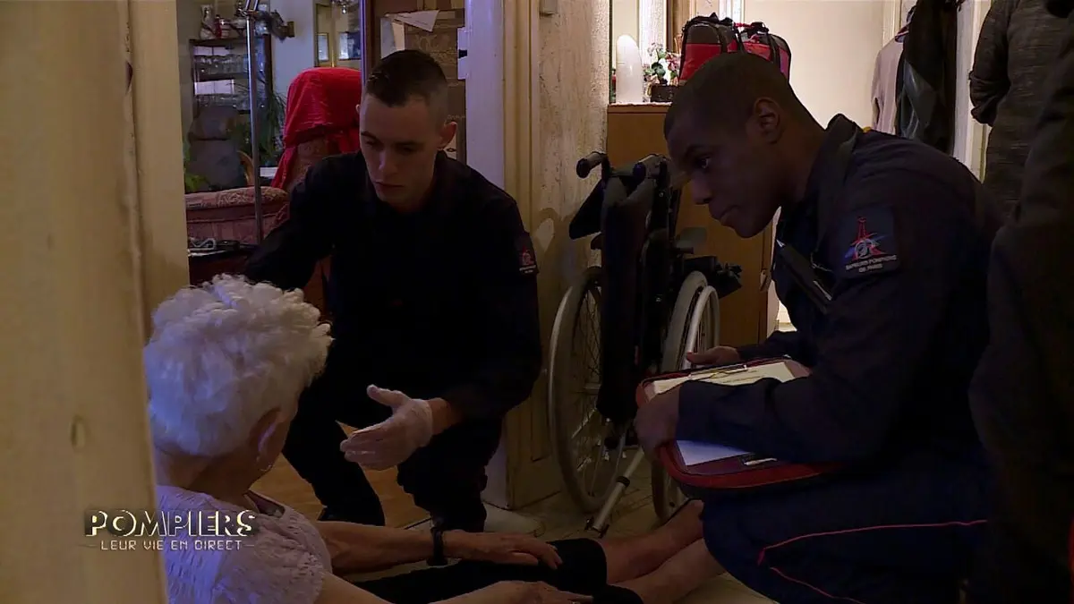 Visuel de Pompiers : leur vie en direct Face à la maladie