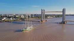 Ponts de Bordeaux : technologies de haut vol