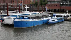 Port de Hambourg, un bateau-église insolite