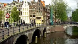 Ports d'attache S04E02 Amsterdam