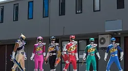 Power Rangers Dino Super Charge S23E21 Procès ou friandise ?