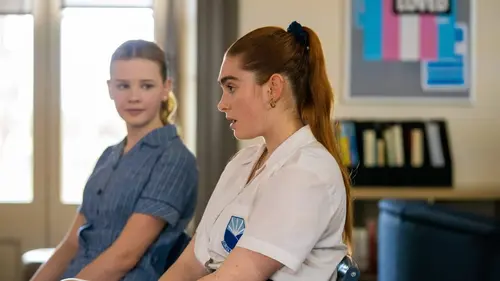 Premier jour S02E03 Premières amours