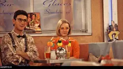 Premiers baisers  S01E203 Le cadeau de mariage