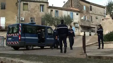 Océane, tuée au coin de la rue / Meurtres inexpliqués