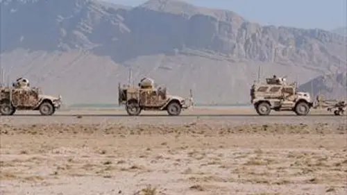 Prêts au combat S01E01 Mise à l'épreuve