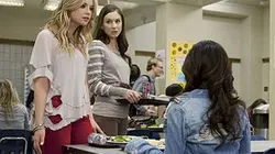 Pretty Little Liars S02E02 Derrière les barrières