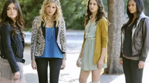 Pretty Little Liars S02E24 Si ces poupées pouvaient parler