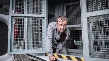 Prey S01E01 The Crime