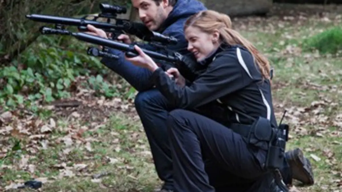 Primeval : un nouveau monde S01E01 Alerte dinosaures