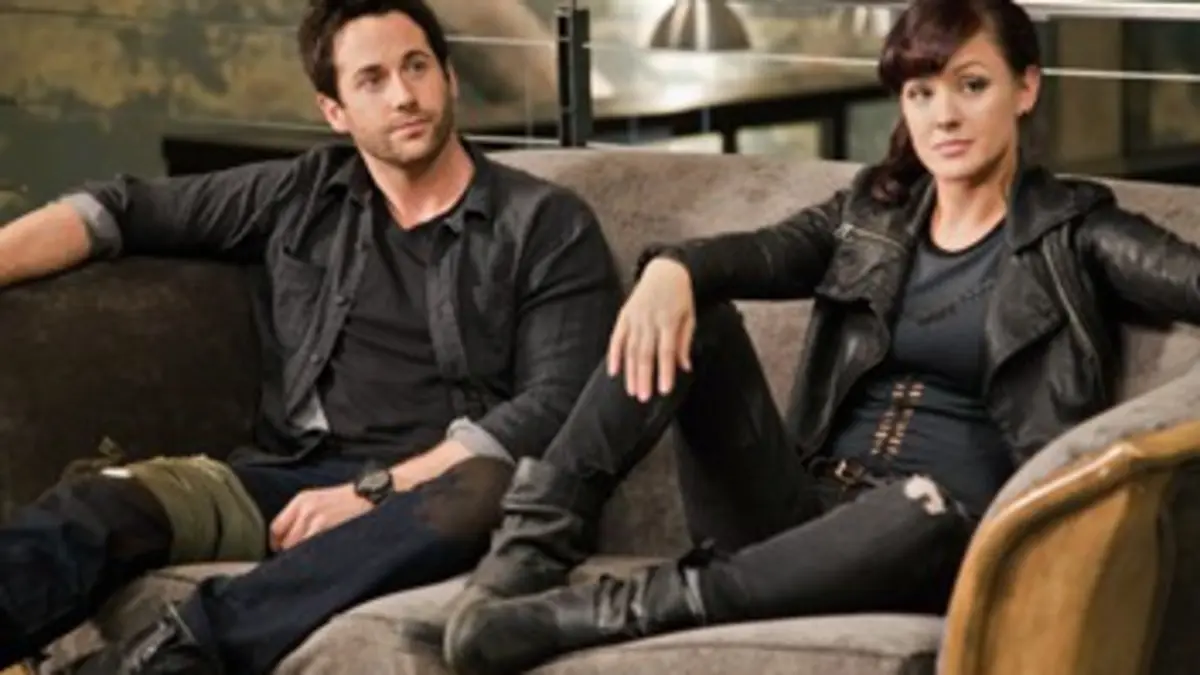 Primeval : un nouveau monde S01E04 Angry Birds