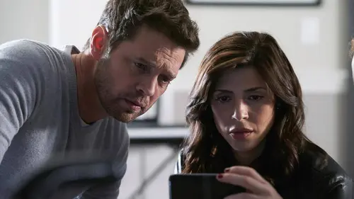 Private Eyes S01E02 Meurtre au menu