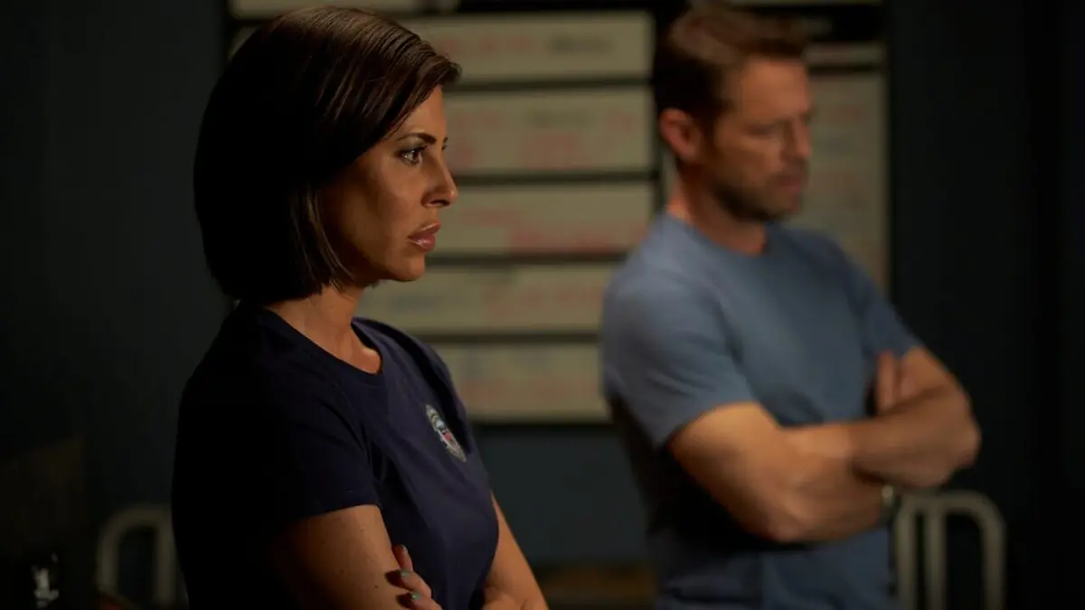 Private Eyes S04E02 Tout le monde nous ment