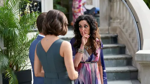 Private Eyes S04E05 Les roses de la mort en streaming