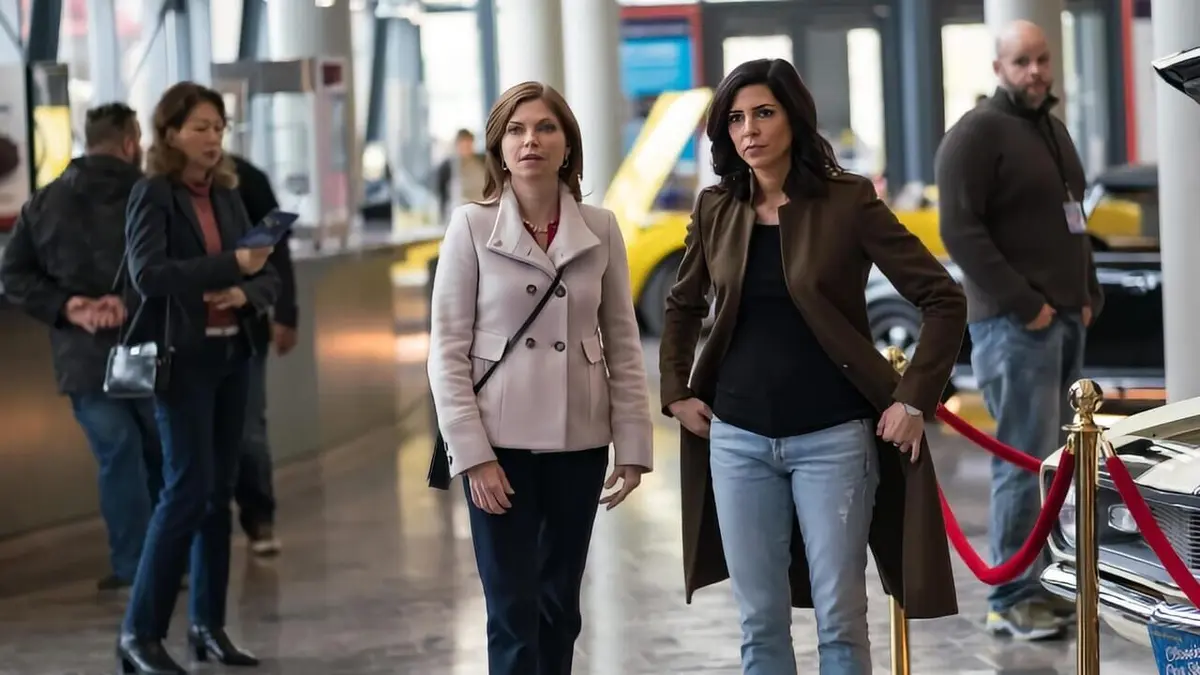 Private Eyes S05E04 Jamais sans ma voiture