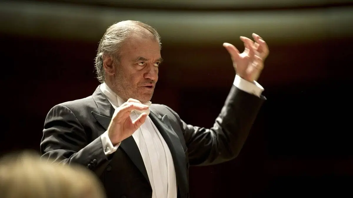 Prokofiev par Valery Gergiev Symphonies n°1 & 2, Concerto pour piano n°1, Concerto pour violon n°1