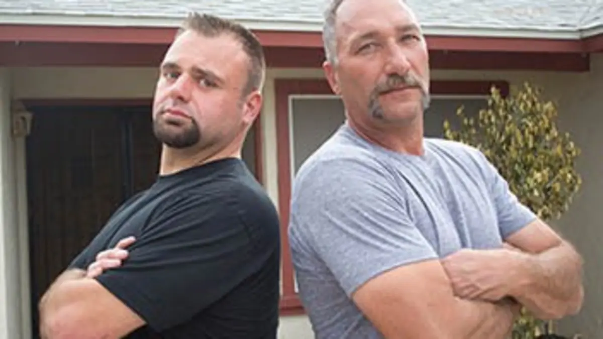 Enchères à l'aveugle S02E01 Indices cachés