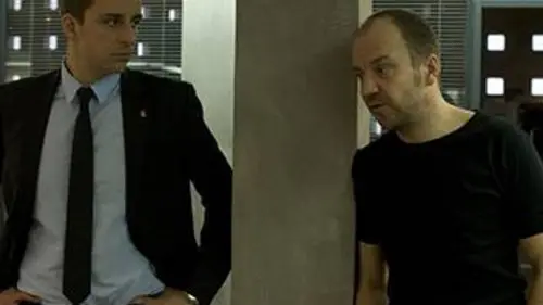 Protection rapprochée S01E10 Remords