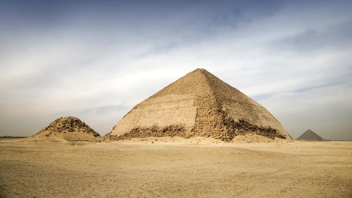 Visuel de Pyramides : les mystères révélés Khéops et le tombeau des secrets