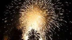 Pyros : les rois du feu d'artifice S01E01 Le feu et la glace