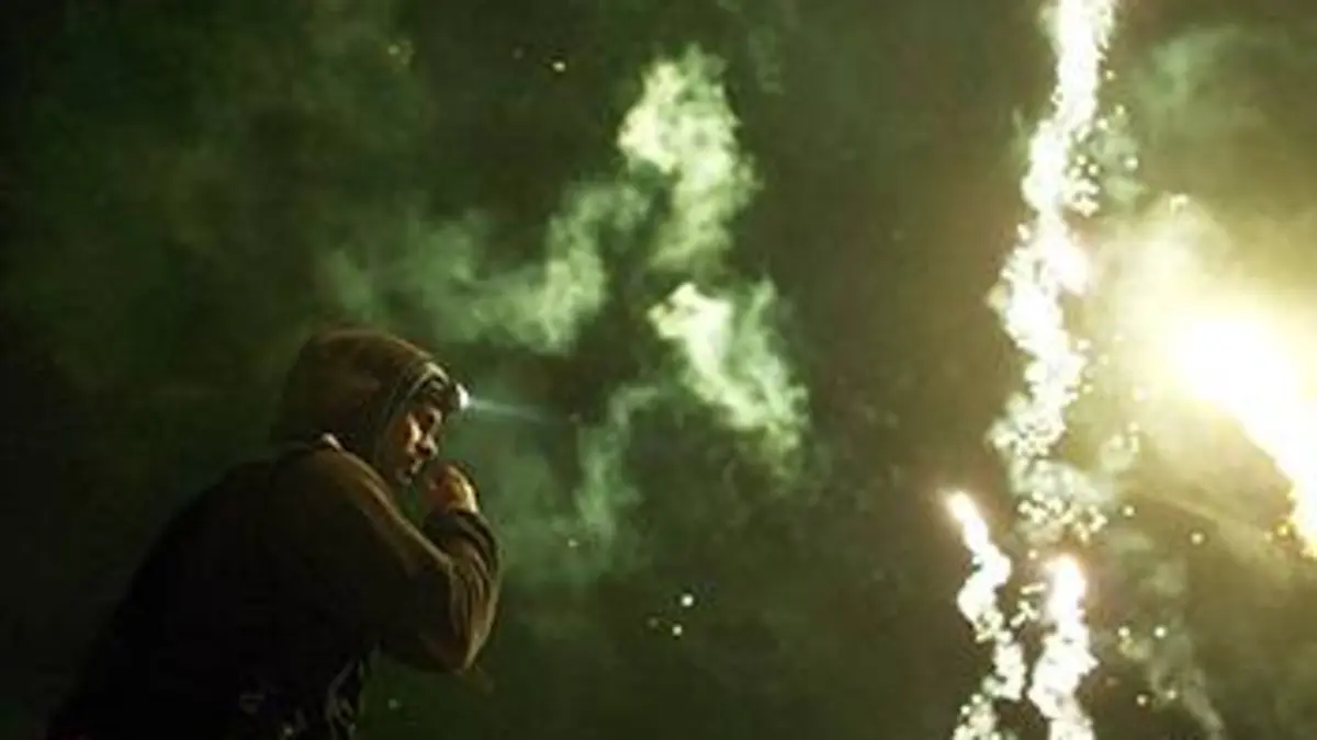 Pyros : les rois du feu d'artifice S01E03 C'est du tonnerre
