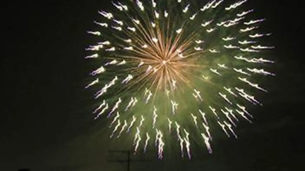 Pyros : les rois du feu d'artifice S01E00 Pas le droit à l'erreur