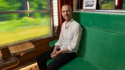 Quai n°8 A quoi sert une chanson ? Calogero