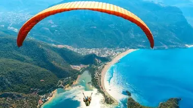 Parapentiste en paniqué, safari choc et fusée en fuite