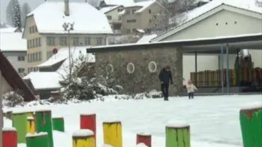 Les villageois qui viennent d'ailleurs