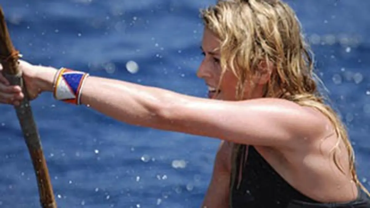 La dernière debout E04 Philippines : course de radeaux