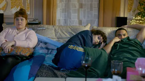 Quelqu'un devrait interdire les dimanches après-midi S01E01