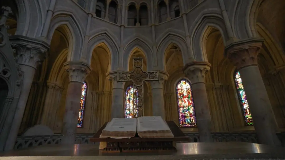 Qui a écrit le Nouveau Testament ?