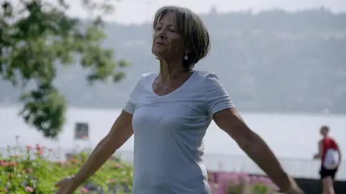 Qui dit vieux ? Les bienfaits du yoga