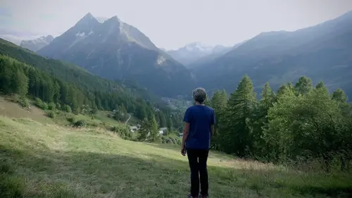 Qui dit vieux ? Sourire à la mort