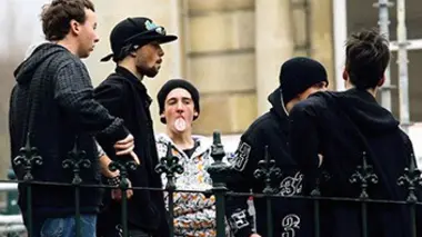 Qui sommes-nous ? La grande expérience