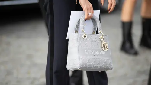 Quotidiens hors du commun Dans les secrets du luxe à Paris