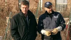 R.I.S. Police scientifique  S05E16 Sous pression