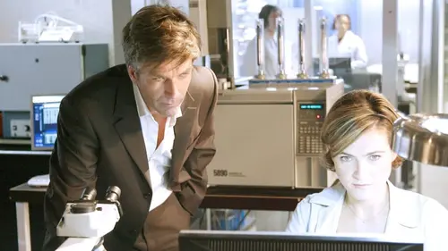 R.I.S. Police scientifique S03E07 Tirs croisés