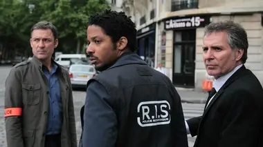 R.I.S. Police scientifique S08E04 Cendrillon et compagnie