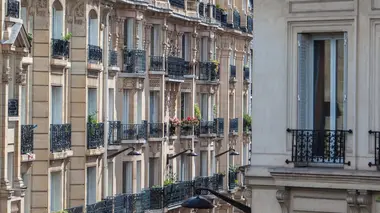 Recherche appartement ou maison S15E04 Amandine et Jean / Philippe et Fabienne / Valérie et Lola